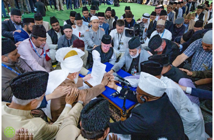 خلافت کے زیر سایہ عالمگیر وحدت کا قیام